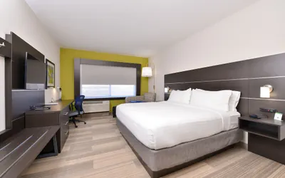 Photo 3 - Holiday Inn Express & Suites Kansas City - Lee's Summit by IHG