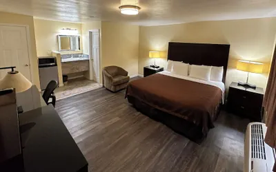 Photo 5 - Relax Inn of Medford