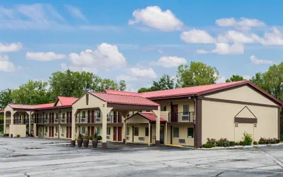 Photo 2 - Red Roof Inn Marion, IN