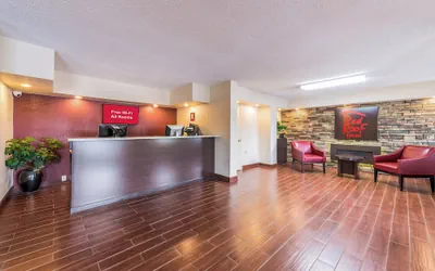 Photo 4 - Red Roof Inn Marion, IN
