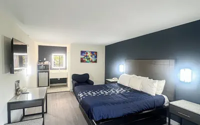 Photo 2 - Travel Inn
