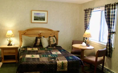 Photo 5 - Lake Haven Motel