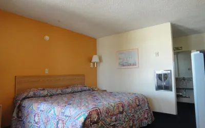 Photo 4 - Econo Lodge Las Vegas NM