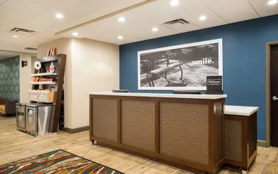 Photo 4 - Hampton Inn Newport