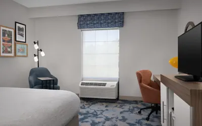 Photo 4 - Hampton Inn Kernersville