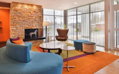 Photo 3 - Fairfield Inn & Suites by Marriott Eugene East/Springfield