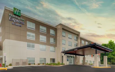 Photo 2 - Holiday Inn Express and Suites King George- Dahlgren by IHG