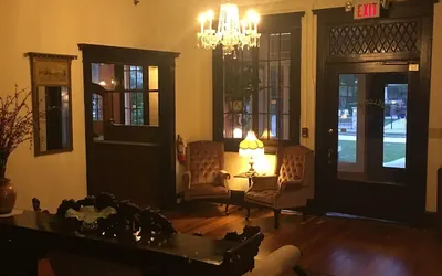 Photo 5 - The DeLand Hotel
