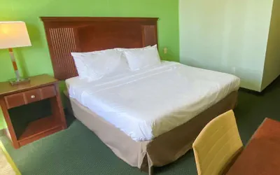 Photo 3 - Knights Inn Lake City