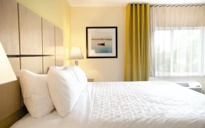 Photo 4 - Candlewood Suites - Lancaster West by IHG