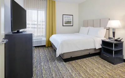 Photo 5 - Candlewood Suites Dallas NW - Farmers Branch by IHG