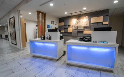 Photo 3 - Holiday Inn Express & Suites Lake Charles South Casino Area by IHG
