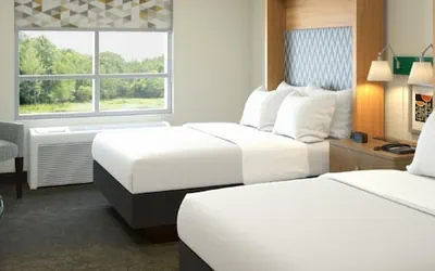 Photo 4 - Holiday Inn & Suites Decatur-Forsyth by IHG