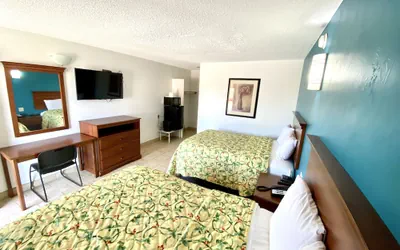 Photo 5 - Budget Inn