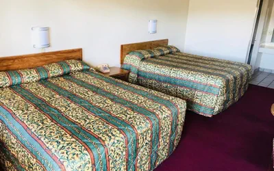 Photo 4 - Sands Motel