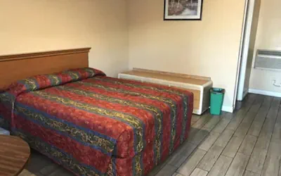 Photo 2 - Pala Motel