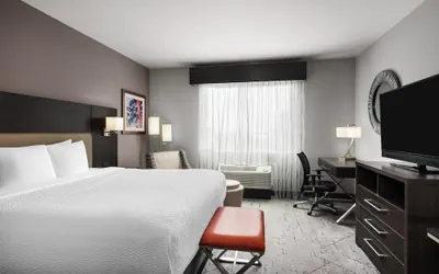 Photo 2 - Best Western Plus Executive Residency Baytown