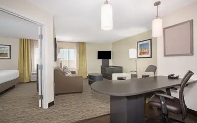 Photo 4 - Candlewood Suites Pueblo by IHG