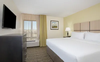 Photo 3 - Candlewood Suites Pueblo by IHG