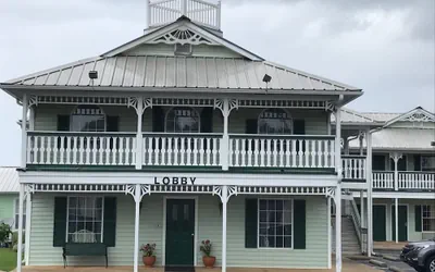 Photo 2 - Deluxe Inn And Suites
