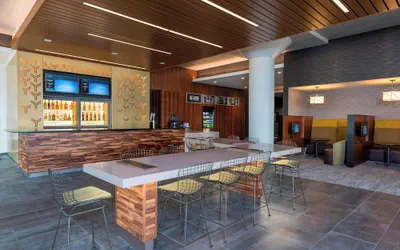 Photo 2 - Courtyard by Marriott Waterloo Cedar Falls