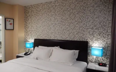Photo 4 - Quality Inn near Sunset Park