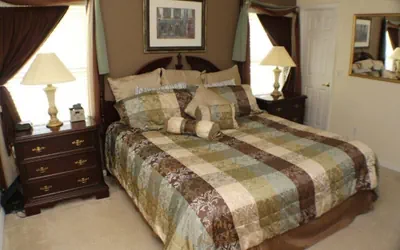 Photo 4 - Sun Kissed Delight! Lovely Pool & Spa! 4 Bedroom Home by RedAwning