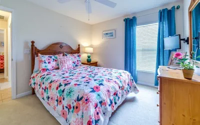 Photo 4 - 4 Bedroom Villa by RedAwning