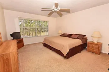 Photo 5 - 684od 5 Bedroom Home by RedAwning