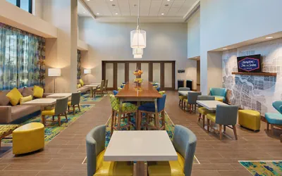 Photo 3 - Hampton Inn & Suites Sacramento at Csus
