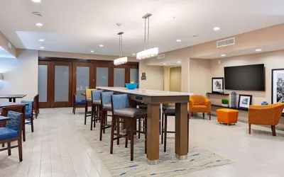 Photo 4 - Hampton Inn Wetumpka