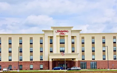 Photo 2 - Hampton Inn Kirksville