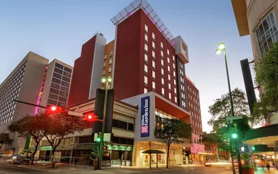 Photo 2 - Hilton Garden Inn San Antonio Downtown Riverwalk