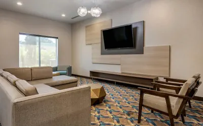 Photo 5 - Comfort Suites Fort Lauderdale Airport & Cruise Port