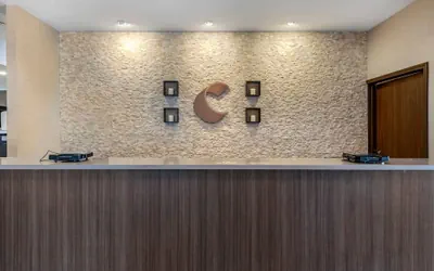 Photo 3 - Comfort Suites Fort Lauderdale Airport & Cruise Port