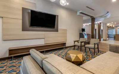 Photo 5 - Comfort Suites Fort Lauderdale Airport & Cruise Port