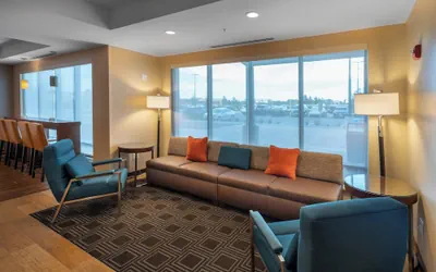 Photo 5 - TownePlace Suites by Marriott Milwaukee Oak Creek