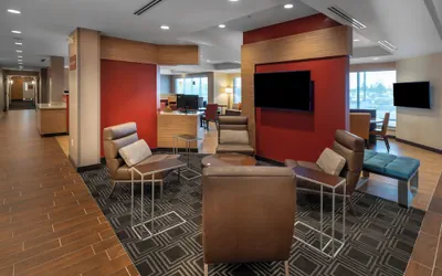 Photo 3 - TownePlace Suites by Marriott Milwaukee Oak Creek