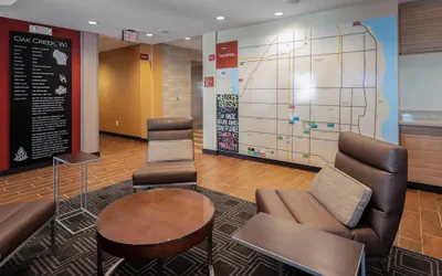 Photo 4 - TownePlace Suites by Marriott Milwaukee Oak Creek