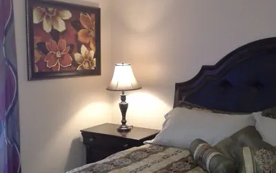 Photo 3 - JARVIS Edgewater Park & Beach 5BD Villa