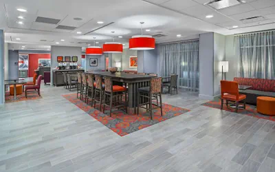 Photo 3 - Hampton Inn Vincennes
