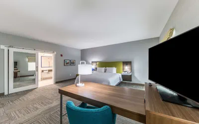 Photo 5 - Hampton Inn & Suites Pryor