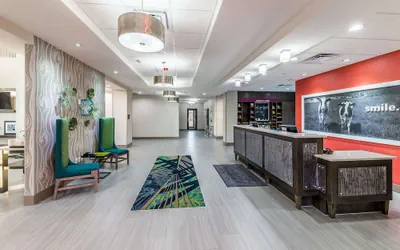 Photo 3 - Hampton Inn & Suites Pryor