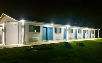 Photo 2 - Hillside Motel
