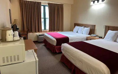 Photo 2 - Travelodge Inn & Suites by Wyndham Deadwood