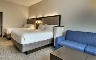Photo 4 - Holiday Inn Express & Suites Summerville by IHG