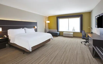 Photo 4 - Holiday Inn Express Auburn Hills South by IHG