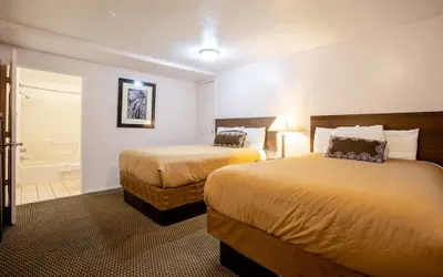 Photo 3 - Celilo Inn
