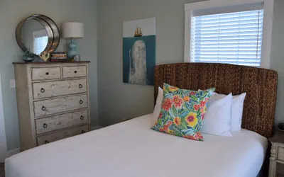 Photo 4 - Key West Cottages