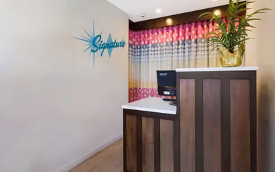 Photo 3 - Signature Inn Oakland